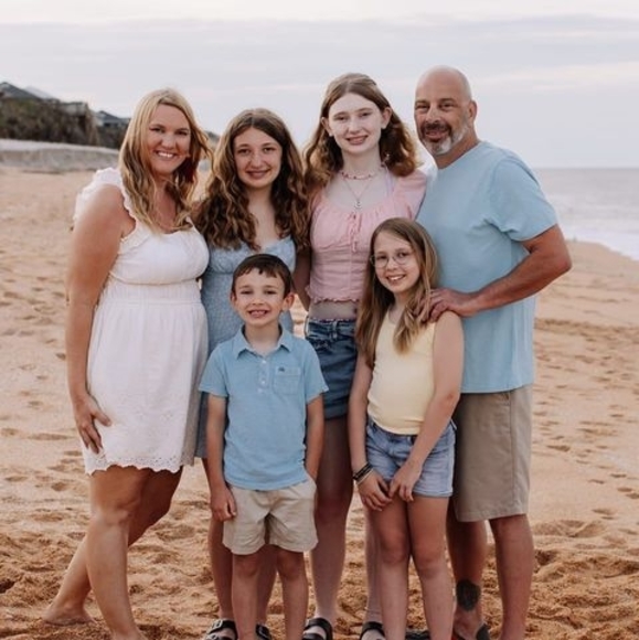 Meet your Posher, Jennifer - Picture 1 of 1